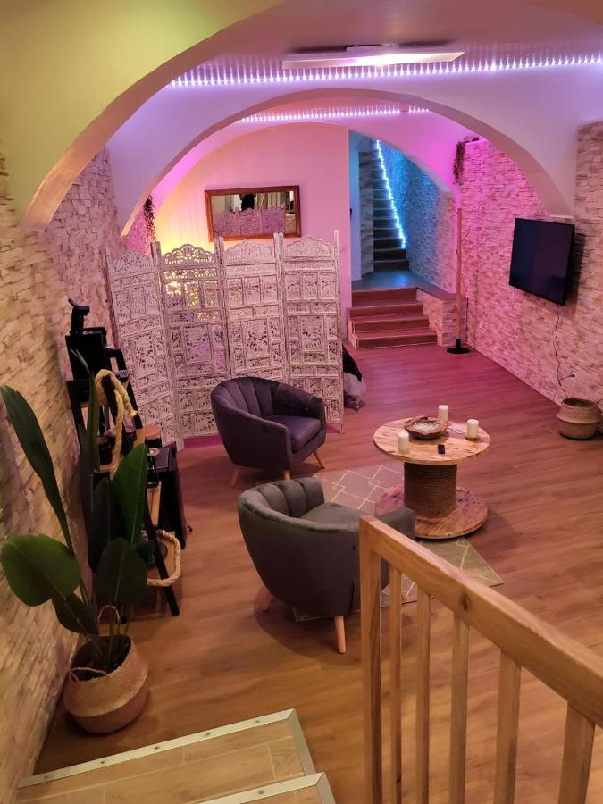 Le Spa De La Cathedrale - Jacuzzi - Sauna - Champagne - Netflix - Wifi トロワ エクステリア 写真
