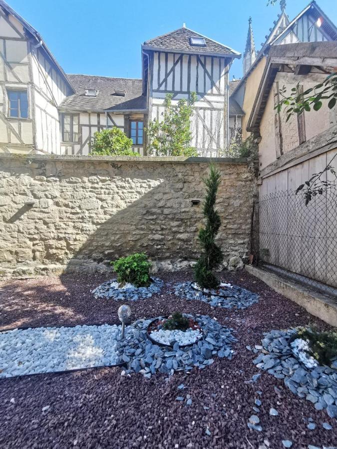 Le Spa De La Cathedrale - Jacuzzi - Sauna - Champagne - Netflix - Wifi トロワ エクステリア 写真