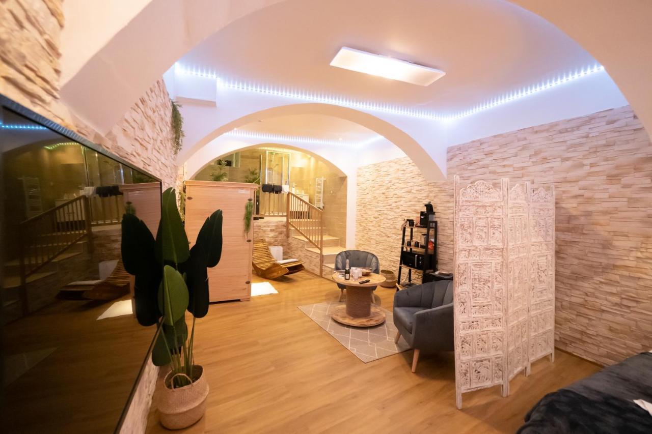 Le Spa De La Cathedrale - Jacuzzi - Sauna - Champagne - Netflix - Wifi トロワ エクステリア 写真