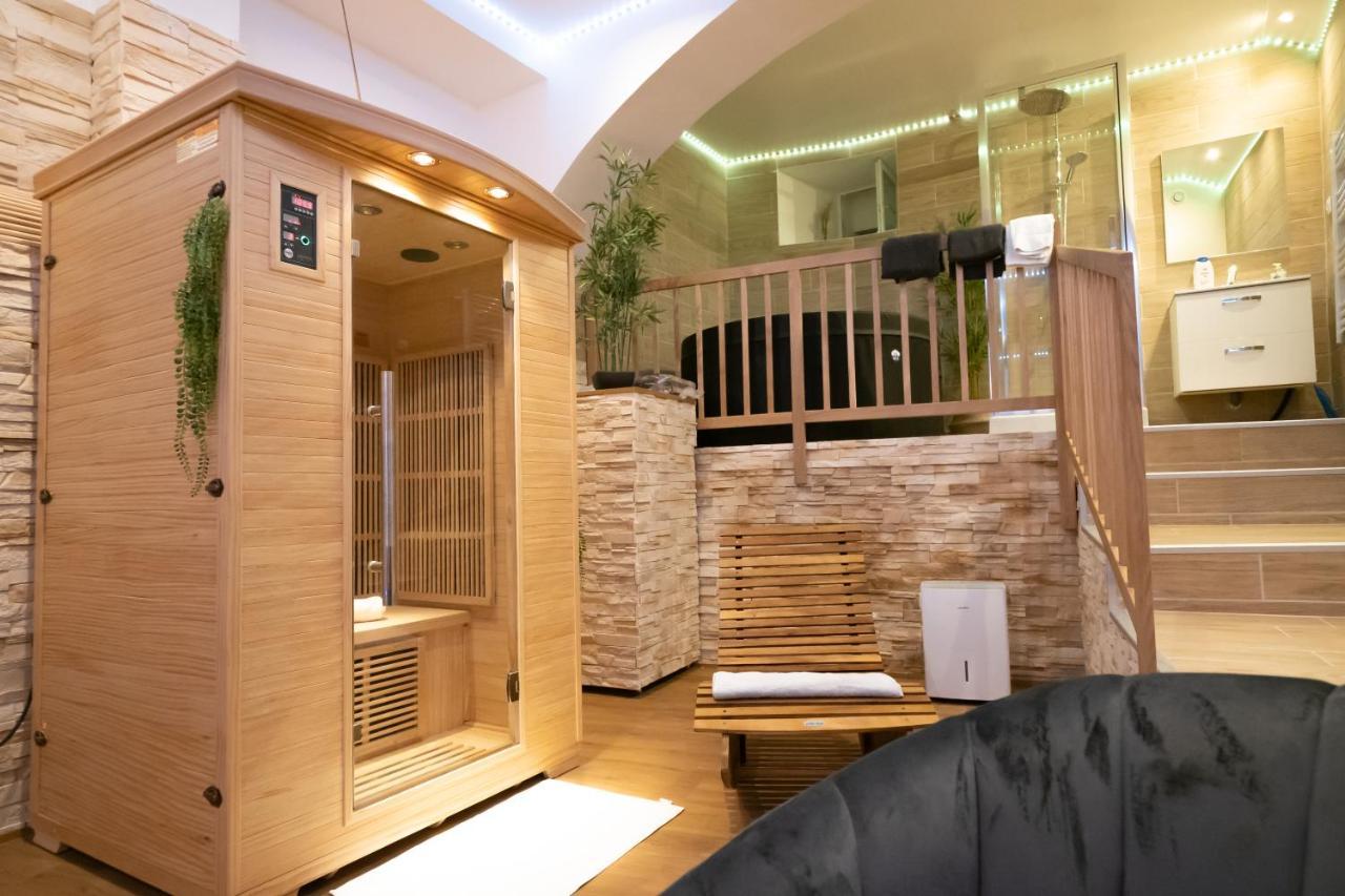 Le Spa De La Cathedrale - Jacuzzi - Sauna - Champagne - Netflix - Wifi トロワ エクステリア 写真